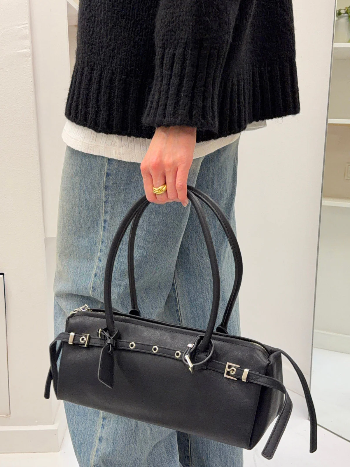 Bobby handbag with metal buttons - Black