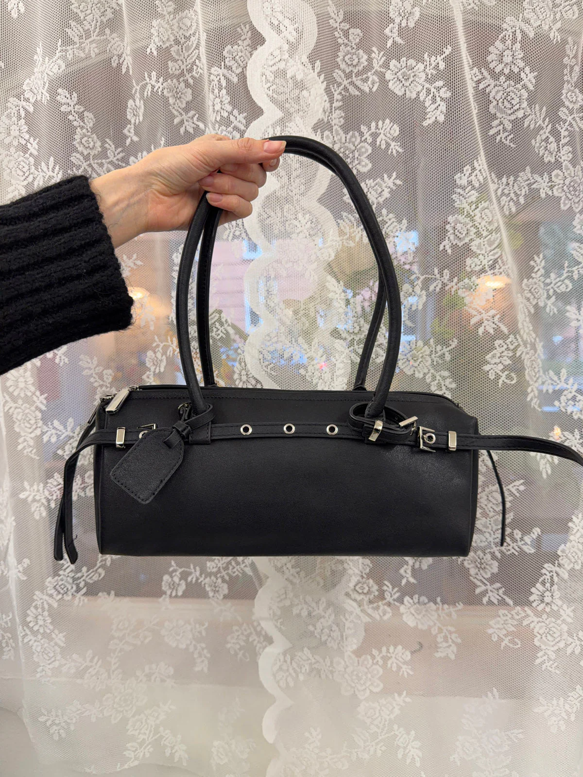 Bobby handbag with metal buttons - Black