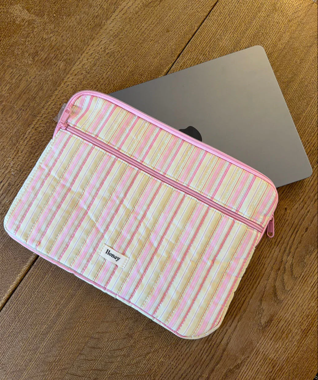 Honey computer sleeve - Pink med lyse gule striber