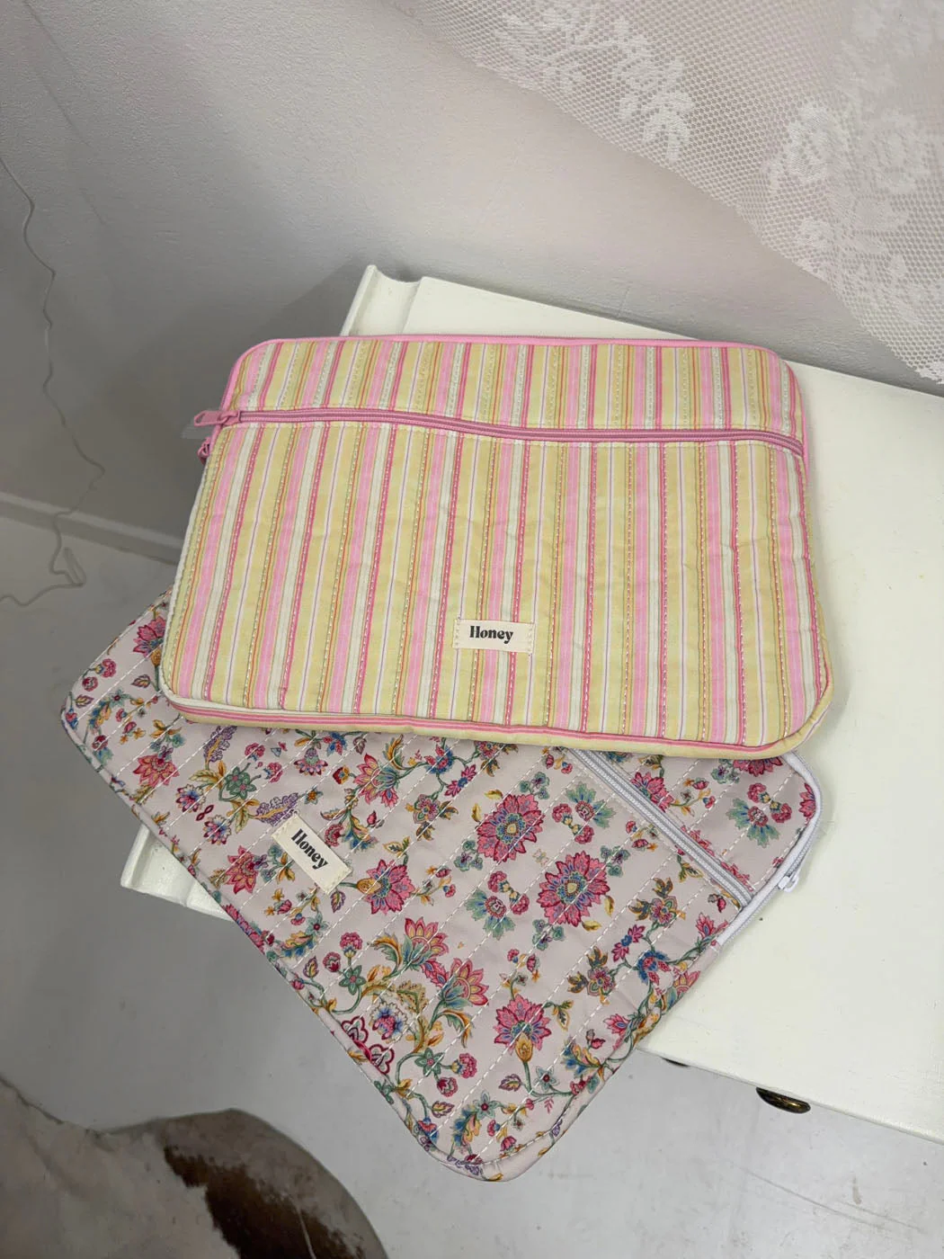Honey computer sleeve - Pink med lyse gule striber