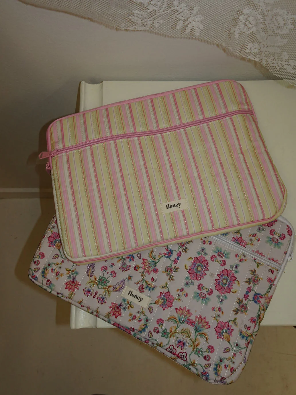 Honey computer sleeve - Pink med lyse gule striber