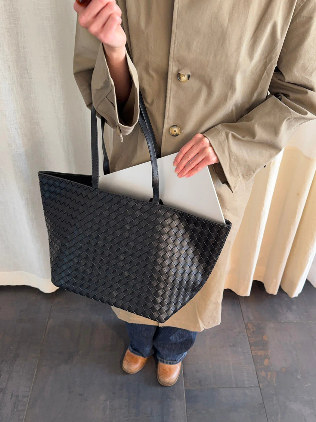 Chili shoulder bag in woven - Black