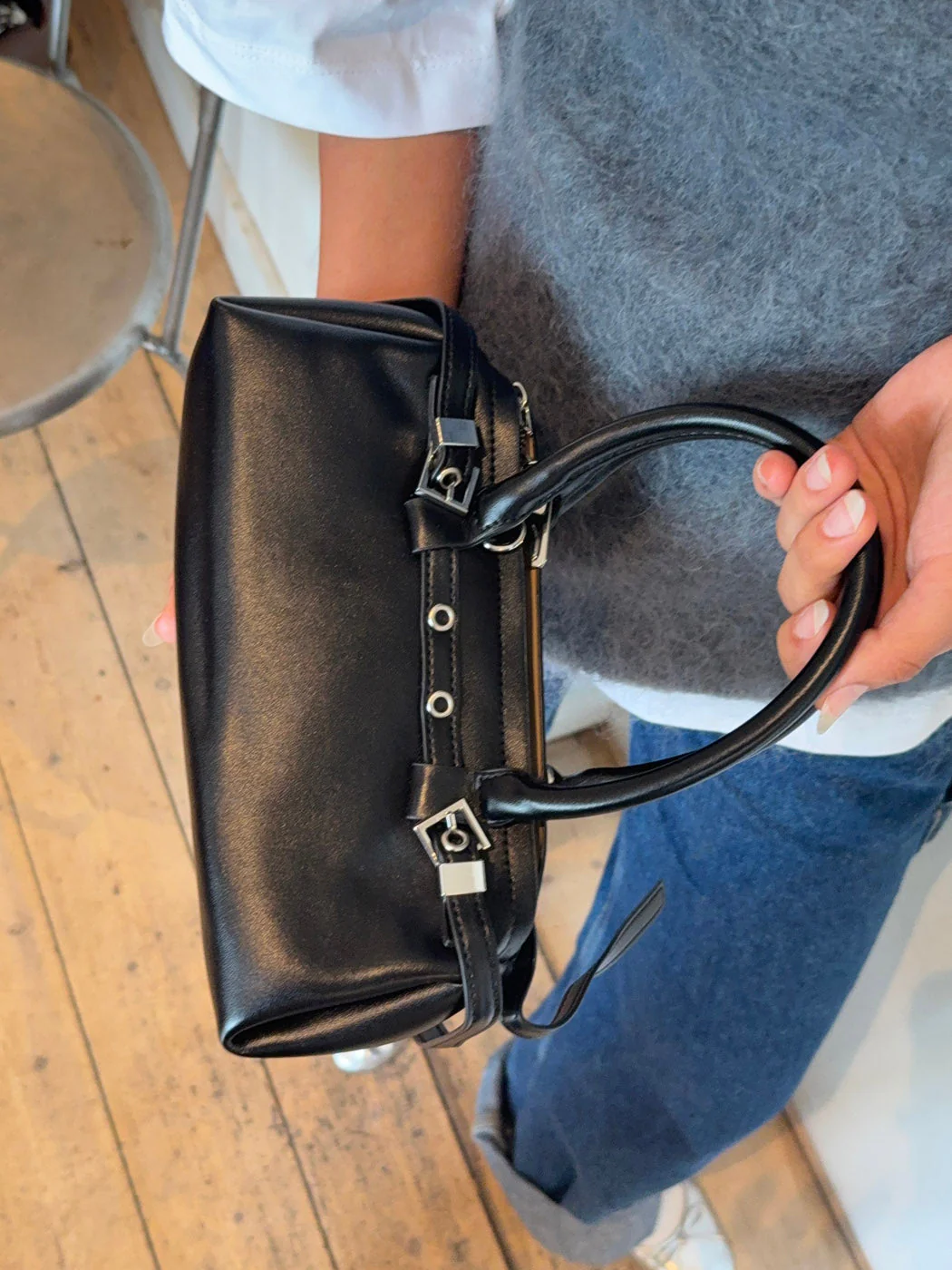 Ines handbag with buckle - Black
