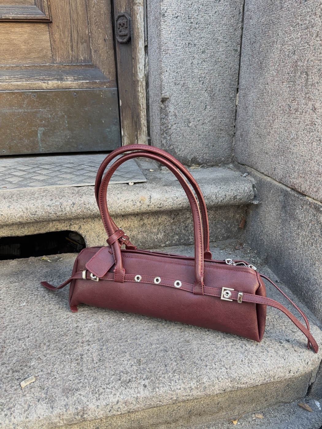Bobby handbag with metal buttons - Red