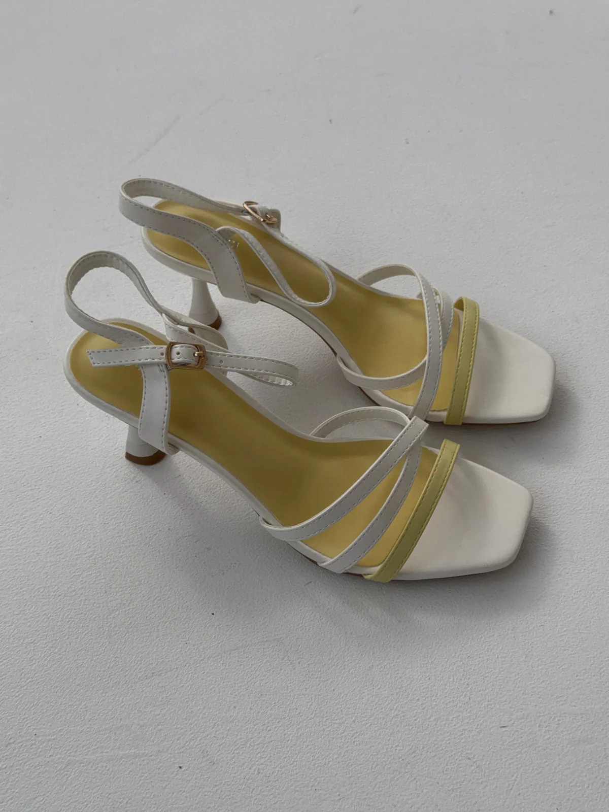 Tillia heels - White/yellow